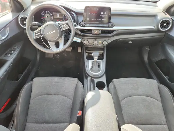 3KPF24AD6PE584127 2023 KIA FORTE - Image 8