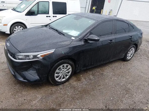 3KPF24AD6PE588999 2023 KIA FORTE - Image 2