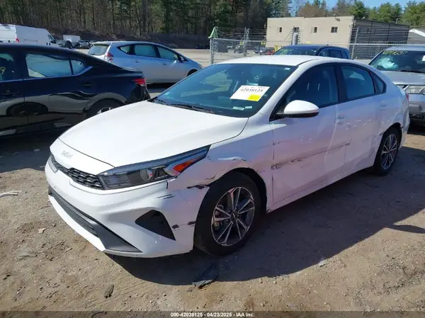 3KPF24AD6PE589036 2023 KIA FORTE - Image 2
