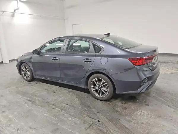 3KPF24AD6PE594723 2023 KIA FORTE - Image 2