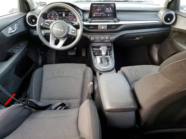 3KPF24AD6PE594981 2023 KIA FORTE - Image 8