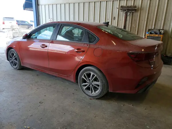 3KPF24AD6PE596424 2023 KIA FORTE - Image 2