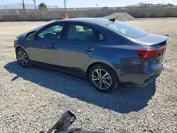 3KPF24AD6PE597377 2023 KIA FORTE - Image 2
