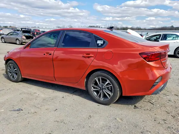 3KPF24AD6PE597668 2023 KIA FORTE - Image 2