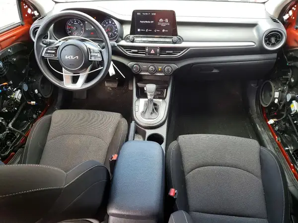 3KPF24AD6PE597668 2023 KIA FORTE - Image 8
