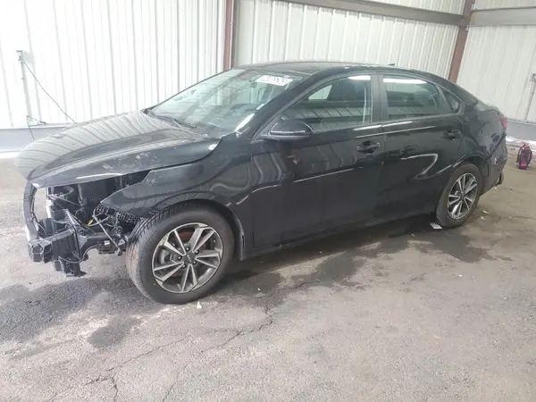 3KPF24AD6PE598237 2023 KIA FORTE - Image 1
