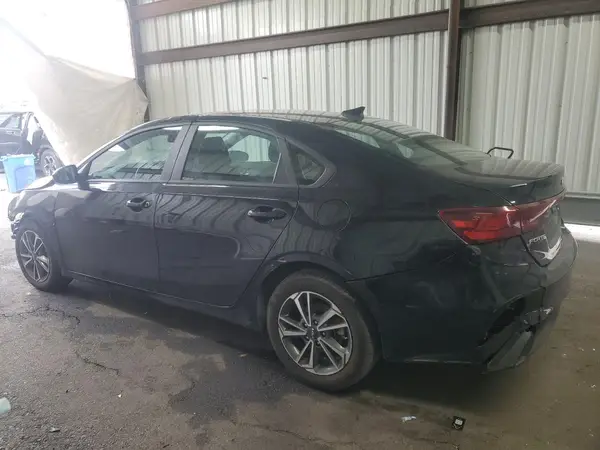 3KPF24AD6PE598237 2023 KIA FORTE - Image 2