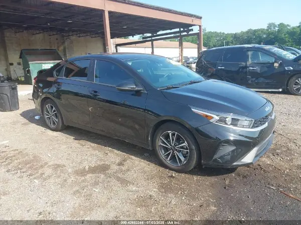 3KPF24AD6PE602416 2023 KIA FORTE - Image 1