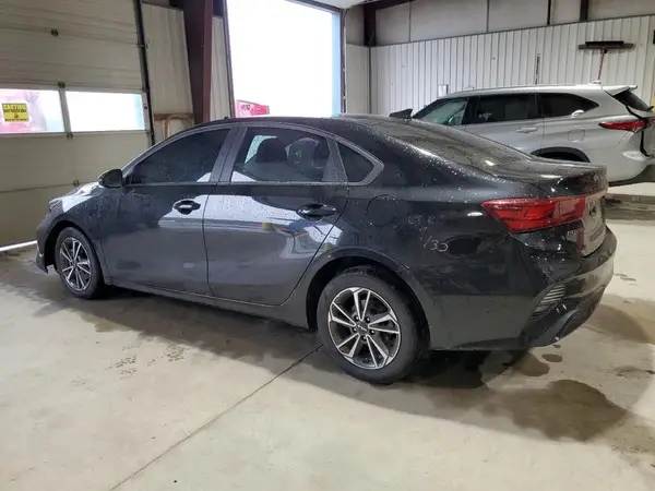 3KPF24AD6PE605400 2023 KIA FORTE - Image 2