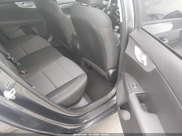 3KPF24AD6PE606384 2023 KIA FORTE - Image 8