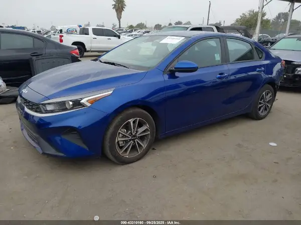 3KPF24AD6PE607602 2023 KIA FORTE - Image 2