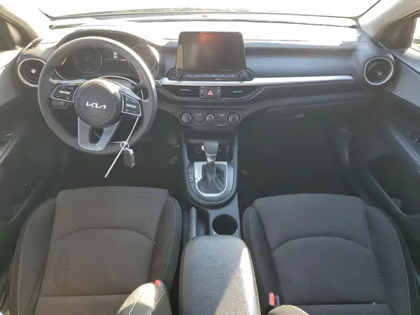 3KPF24AD6PE609771 2023 KIA FORTE - Image 8