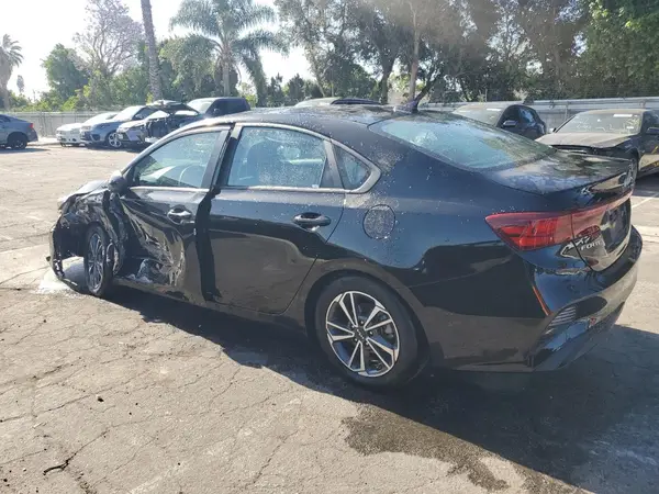 3KPF24AD6PE612749 2023 KIA FORTE - Image 2