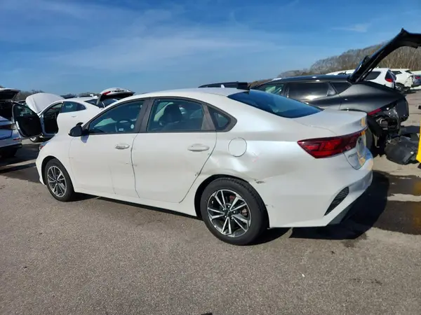 3KPF24AD6PE616123 2023 KIA FORTE - Image 2