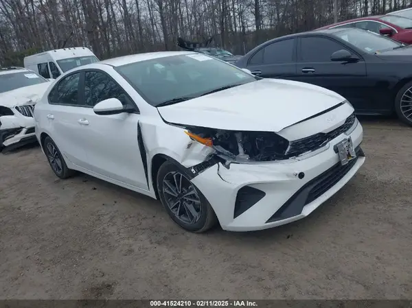 3KPF24AD6PE616400 2023 KIA FORTE - Image 1