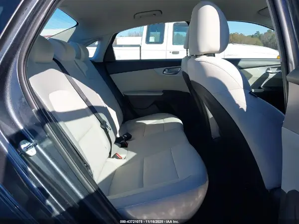 3KPF24AD6PE623931 2023 KIA FORTE - Image 8