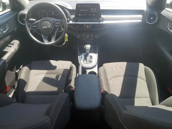 3KPF24AD6PE624917 2023 KIA FORTE - Image 8