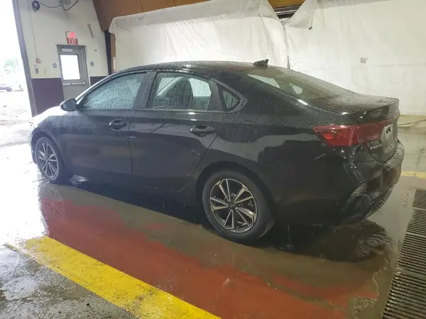 3KPF24AD6PE625470 2023 KIA FORTE - Image 2