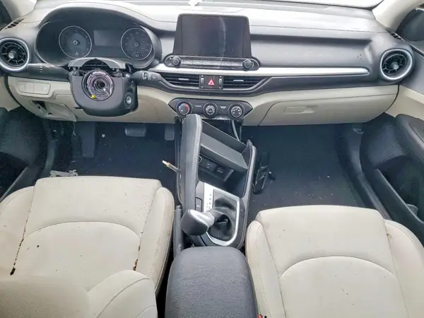 3KPF24AD6PE628045 2023 KIA FORTE - Image 8