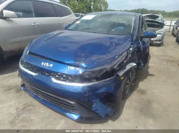 3KPF24AD6PE628322 2023 KIA FORTE - Image 2