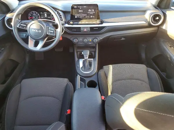 3KPF24AD6PE628482 2023 KIA FORTE - Image 8