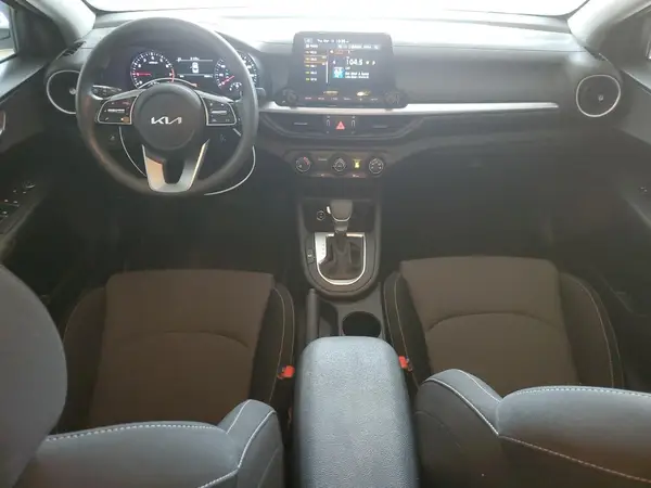 3KPF24AD6PE631320 2023 KIA FORTE - Image 8