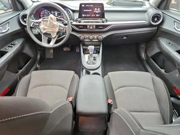 3KPF24AD6PE631835 2023 KIA FORTE - Image 8