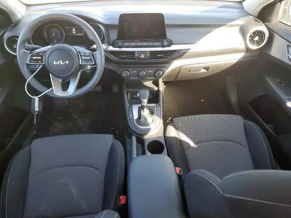 3KPF24AD6PE632127 2023 KIA FORTE - Image 8