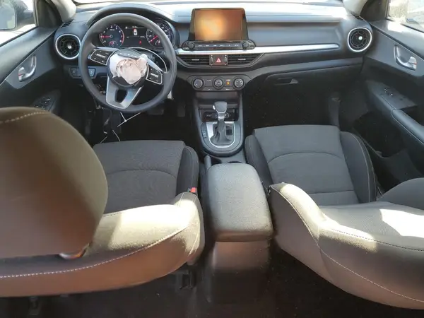 3KPF24AD6PE632953 2023 KIA FORTE - Image 8