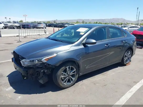 3KPF24AD6PE635027 2023 KIA FORTE - Image 2