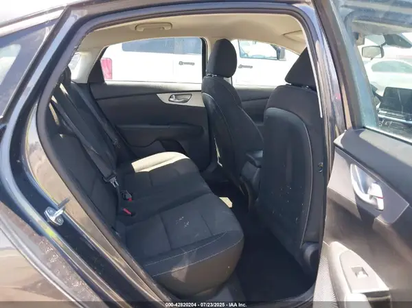 3KPF24AD6PE635027 2023 KIA FORTE - Image 8