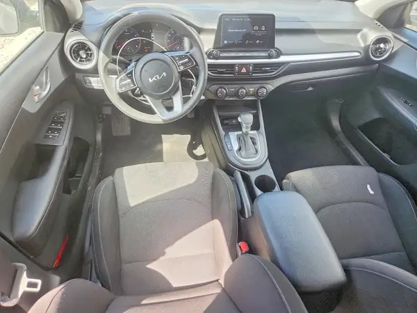 3KPF24AD6PE635030 2023 KIA FORTE - Image 8