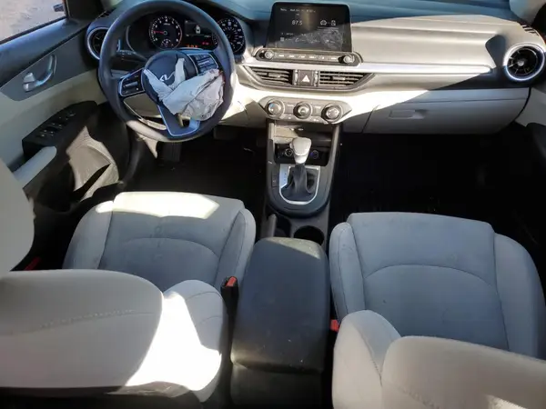 3KPF24AD6PE638039 2023 KIA FORTE - Image 8