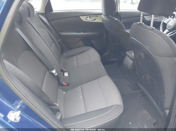 3KPF24AD6PE641040 2023 KIA FORTE - Image 8