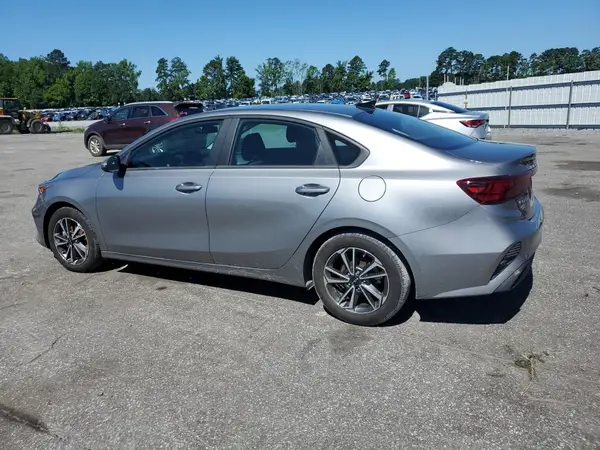 3KPF24AD6PE641250 2023 KIA FORTE - Image 2