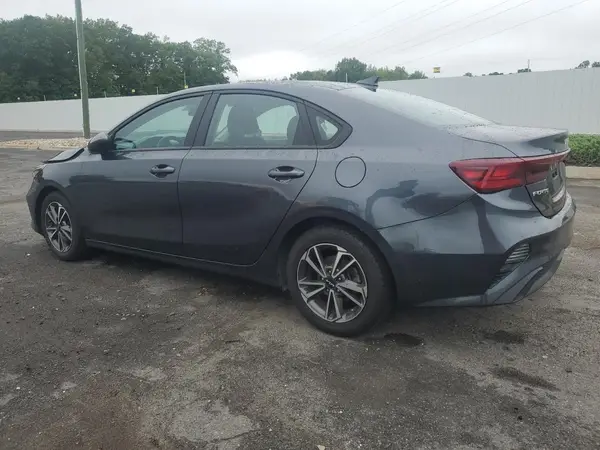 3KPF24AD6PE646710 2023 KIA FORTE - Image 2