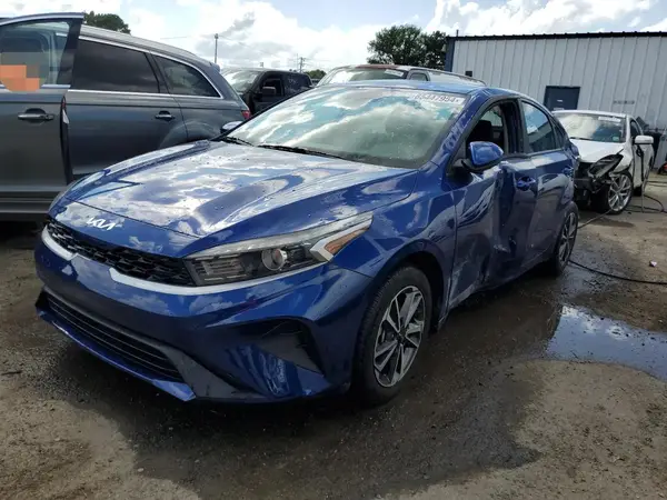 3KPF24AD6PE647985 2023 KIA FORTE - Image 1