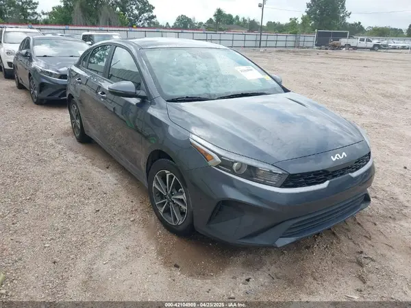 3KPF24AD6PE649011 2023 KIA FORTE - Image 1