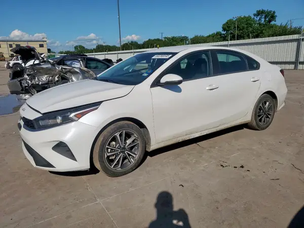 3KPF24AD6PE649753 2023 KIA FORTE - Image 1