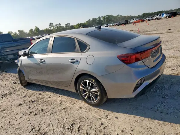 3KPF24AD6PE650174 2023 KIA FORTE - Image 2