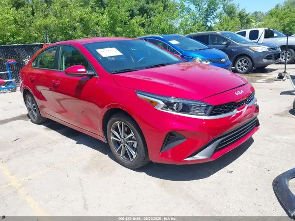 3KPF24AD6PE652524 2023 KIA FORTE - Image 1