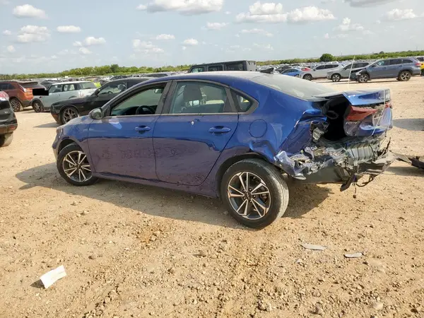 3KPF24AD6PE652782 2023 KIA FORTE - Image 2