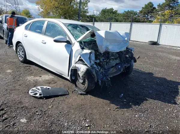 3KPF24AD6PE653396 2023 KIA FORTE - Image 1
