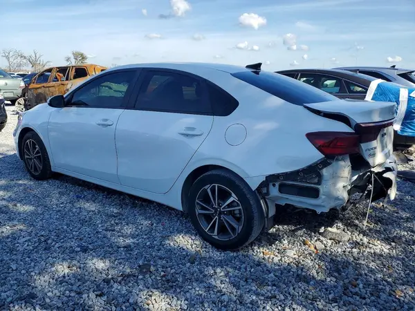 3KPF24AD6PE656329 2023 KIA FORTE - Image 2