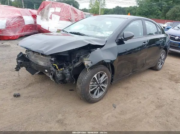 3KPF24AD6PE657559 2023 KIA FORTE - Image 2