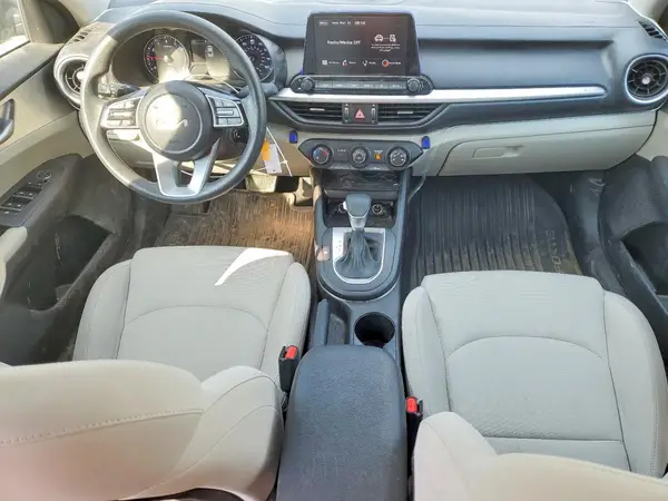 3KPF24AD6PE658100 2023 KIA FORTE - Image 8