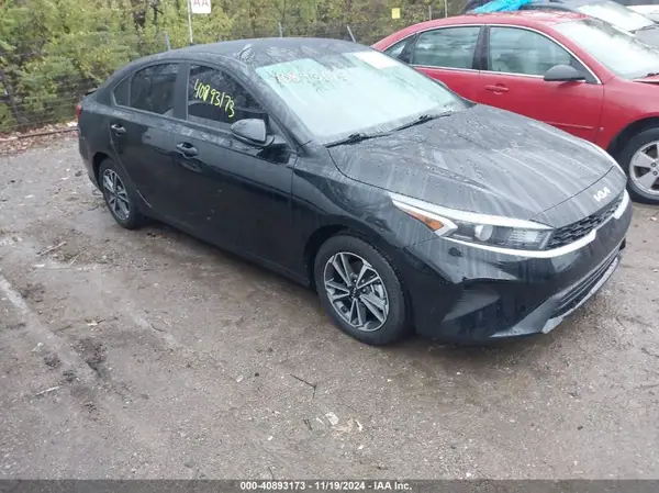 3KPF24AD6PE658114 2023 KIA FORTE - Image 1
