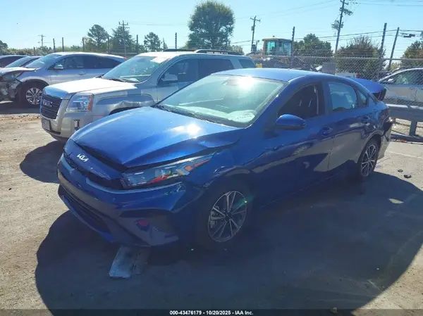 3KPF24AD6PE659893 2023 KIA FORTE - Image 2