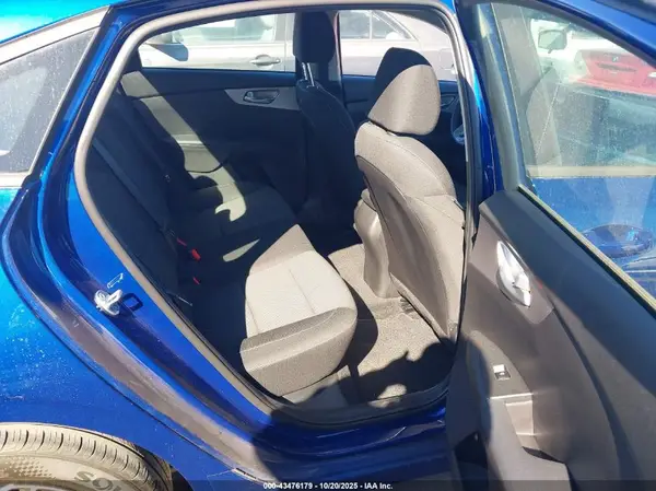 3KPF24AD6PE659893 2023 KIA FORTE - Image 8