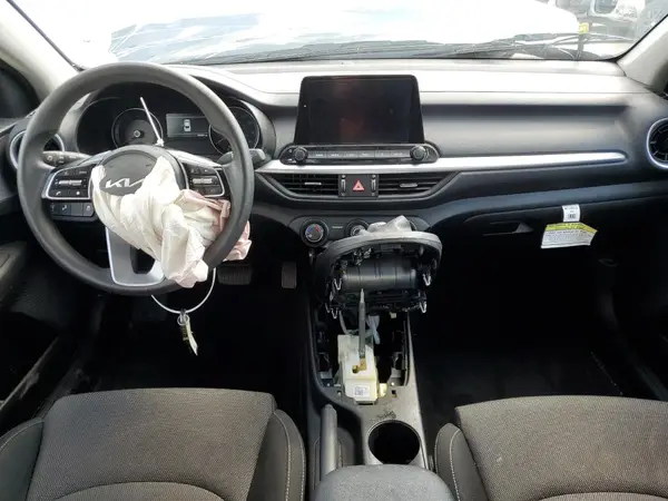 3KPF24AD6PE660011 2023 KIA FORTE - Image 8